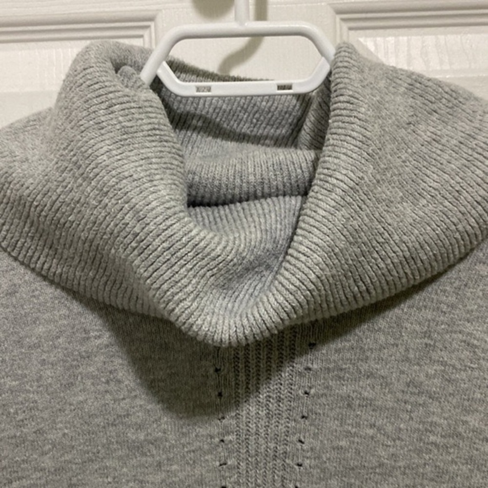 Banana Republic Cotton Blend Grey Cowl Turtleneck Womens Sweater Size Small - Picture 3 of 7